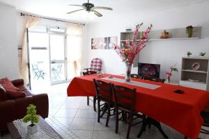 CASA FRONTE MARE POSTO ROSSO 8 POSTI LETTO