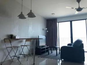 Vivian's Studio Trefoil Setia Alam - Shah Alam