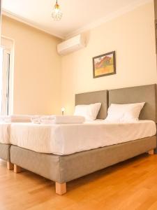 Sunny City Center Apartment