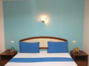 J.Holiday Inn Krabi