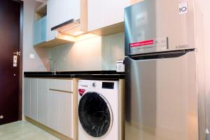 Elegant Studio Menteng Park Apartment By Travelio