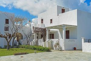 Argo Apartments Skyros Greece