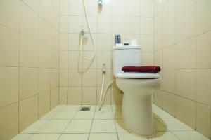 Comfy Studio Tifolia Apartment By Travelio