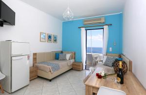 Yiannis Studios Aegina Greece