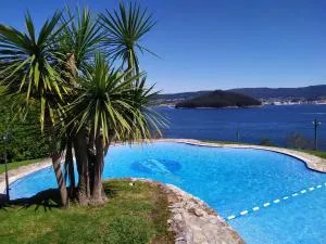 Chalet en Combarro a pie de playa - Chancelas