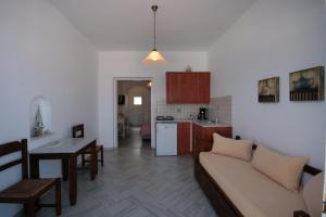 Hara Studios and Apartments Paros Greece