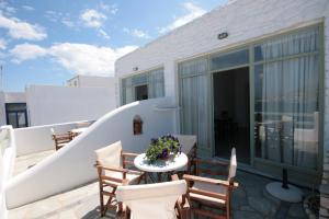 Hara Studios and Apartments Paros Greece