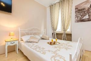 Sibenik Antique Studio Apartment - old town