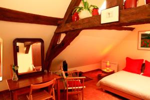 CHAMBRE DE CHARME PRES DE VEZELAY photo 12
