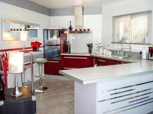 Maisons de vacances Holiday Home Un petit coin de paradis by Interhome : photos des chambres