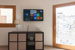 Lets Holidays Mediterranean apartment 3 minutes to the beach 3