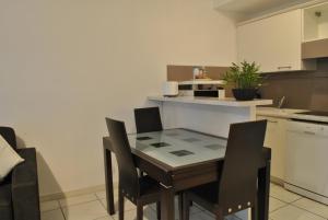 Centre Riviera 2P LHO5516