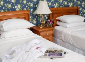 Standard Double Room room in Athenaeum Hotel