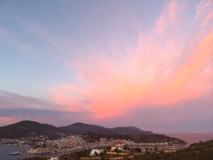 Saronic TopView Villa Poros-Island Greece