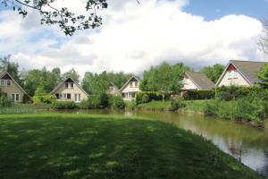 A Hotel Com Buitengoed Drentse Vennen Holiday Park Een Netherlands Price Reviews Booking Contact