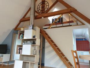 STUDIO ANSYLIA
