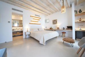 Myconian Crown Suites