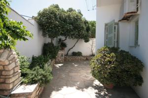Hara Studios and Apartments Paros Greece