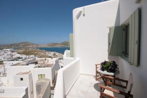 Hara Studios and Apartments Paros Greece