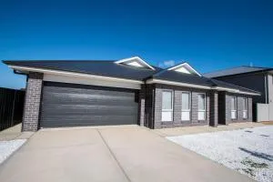 Serene Shores - Wood Point