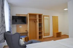 Bed Bike & Breakfast - Reidling