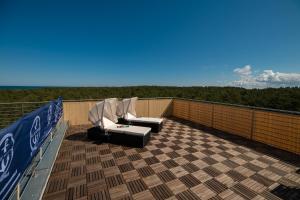 BLUE MARINE APARTAMENT 19 z Tarasem i widokiem na morze przy plaży