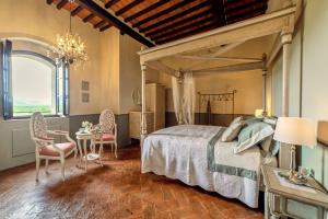 Deluxe Queen Room room in Il Mastio di Spedaletto