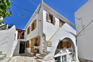 2-level Apartment "Mandraki" Hydra Greece