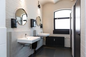 Double Room with Shared Bathroom room in Alibi Hostel Leeuwarden