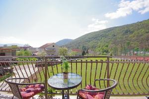 Lovely countryside Apartment Dolac - Valley, Vrlika