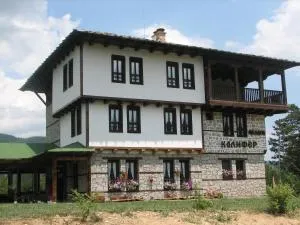 Family Hotel Kalifer - Tŭzha
