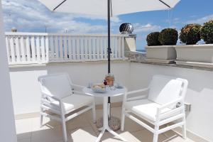 King Room with Balcony room in Vicolo Fiorito B&B