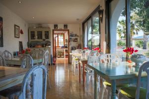 Buena Idea - Adults Only