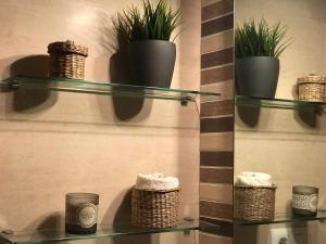 Lets Holidays Mediterranean apartment 3 minutes to the beach 2