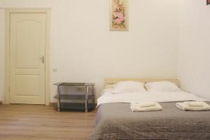 В центрі подобово біля палаці Мистецтв вулиця Коперніка 10