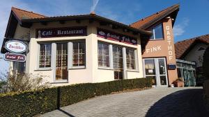 Hotel Gasthof Restaurant Cafe Fink B&ouml;heimkirchen Austrija