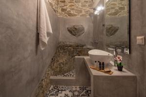 Fimaira 2 Syros Greece