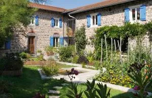 Aux 3 sapins - Saint-Just-dʼAvray