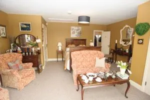 The Brown Hen Guest Accommodation - Lissaphooca Cross Roads