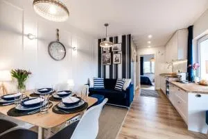 Niebieskie Apartamenty Rowy Apartament 13 z klimatyzacją 100 m do plaży dawniej Blue Marine - 罗威