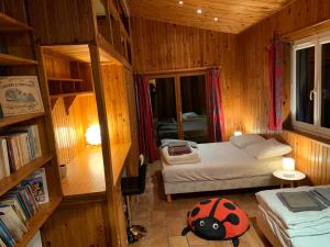 Maisons de vacances Chez Lydia - Face vignoble, Ideal famille, Billard : photos des chambres