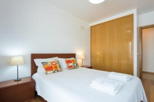 FLH Santa Luzia Flat with Pool