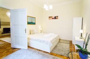 Budapest Kingdom Apartment CENTRAL & CAR PARKING ON-SITE & AIRCON & QUIET & FAMILY FRIENDLY