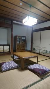 松本 guest house komoriya 宿泊施設 ロビー