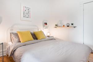 Apartments Near Montreal Olympic Park
