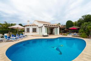 Semoni by Aguilarent