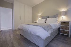 2 Bedroom apartment with Breathtaking Views!