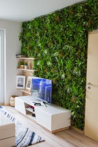 Spacy Modern Apartment near Hockey Stadium