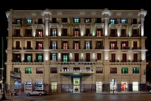 Una Napoli hotel, 
Naples, Italy.
The photo picture quality can be
variable. We apologize if the
quality is of an unacceptable
level.