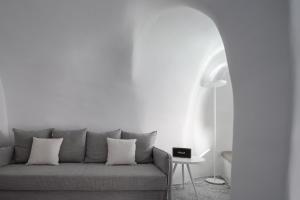 Echoes Luxury Suites Santorini Greece